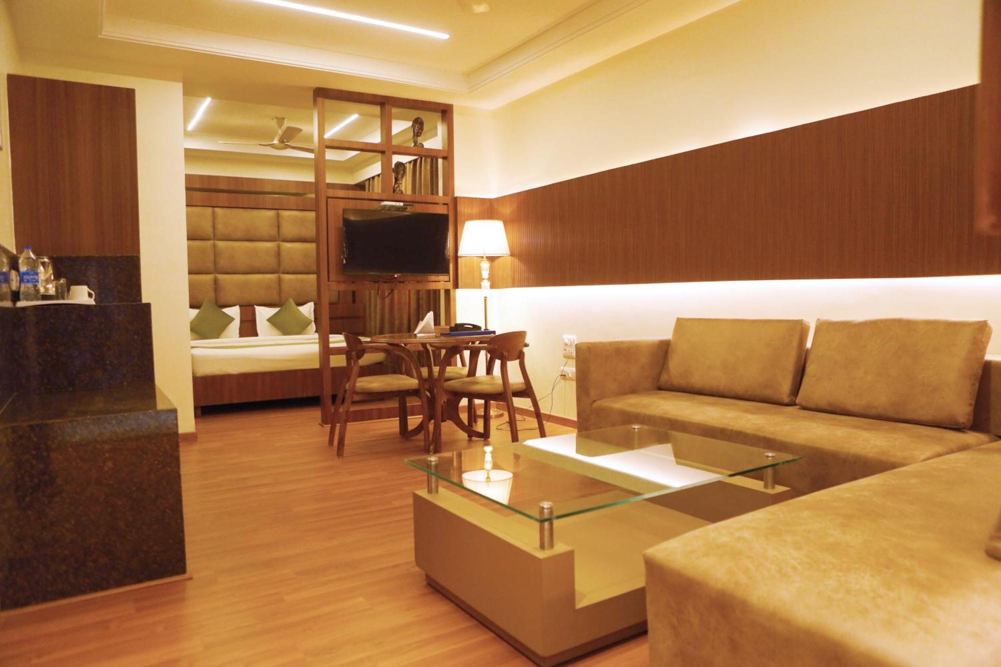 Karon Hotels - Lajpat Nagar Nueva Delhi Exterior foto