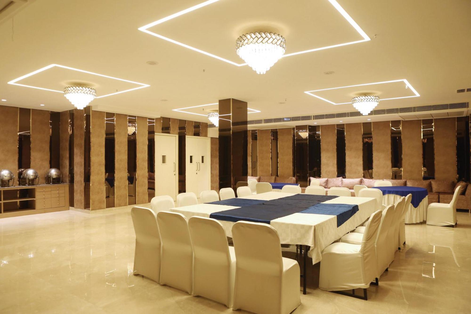 Karon Hotels - Lajpat Nagar Nueva Delhi Exterior foto