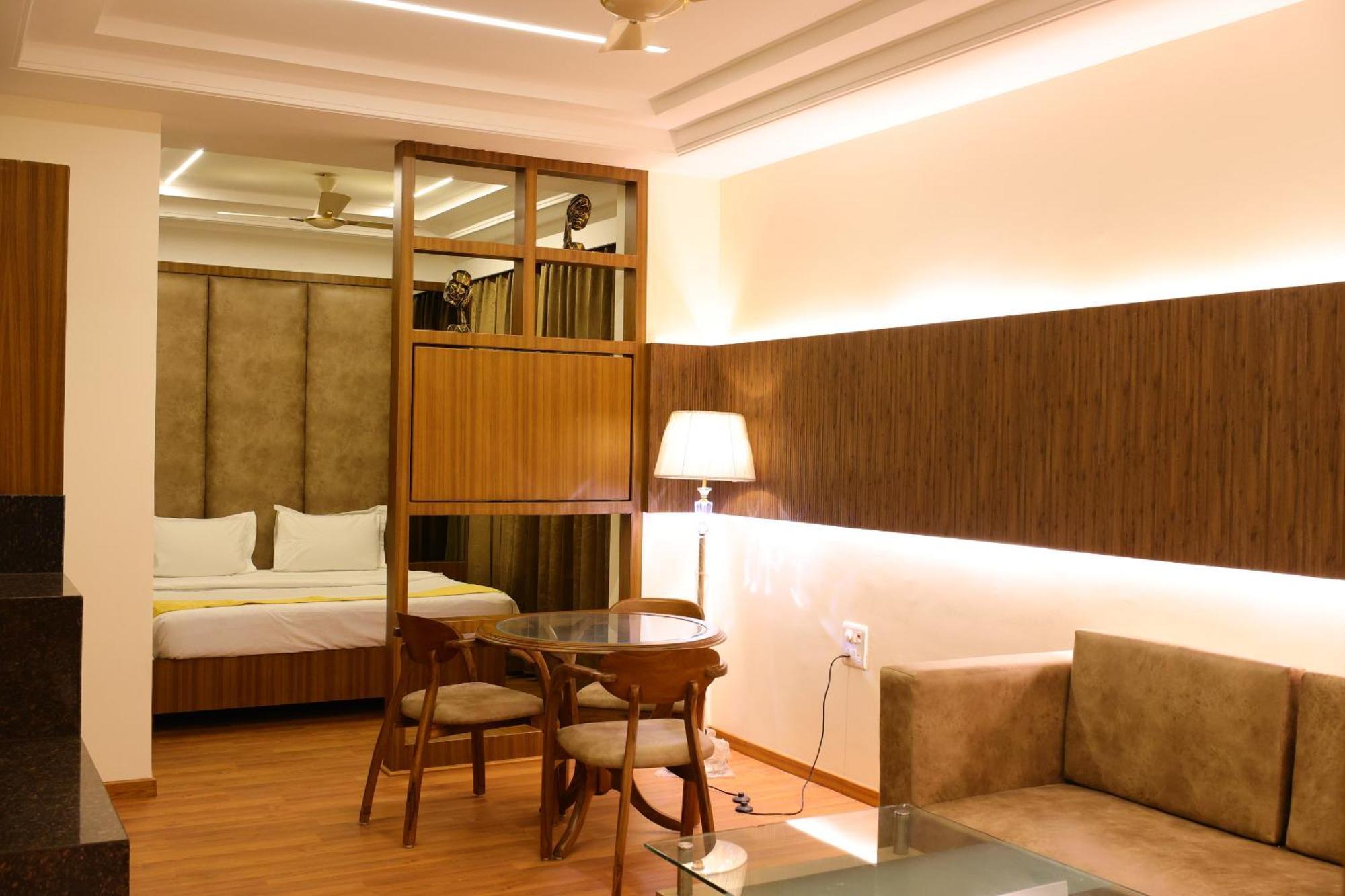 Karon Hotels - Lajpat Nagar Nueva Delhi Exterior foto