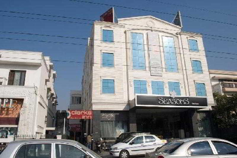 Karon Hotels - Lajpat Nagar Nueva Delhi Exterior foto