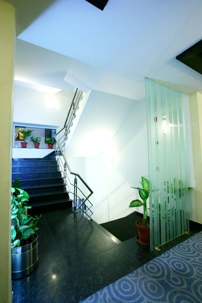 Karon Hotels - Lajpat Nagar Nueva Delhi Exterior foto