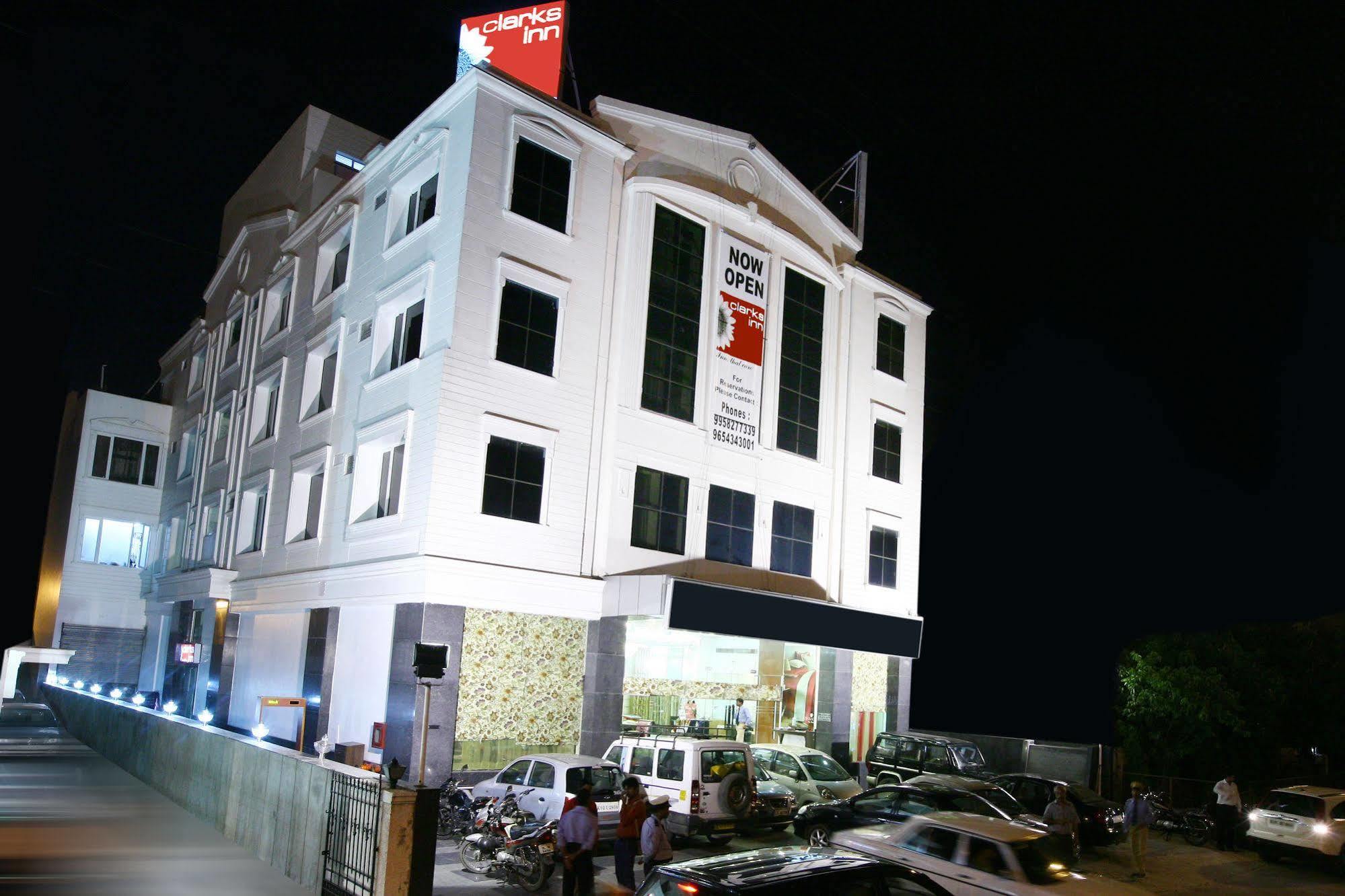 Karon Hotels - Lajpat Nagar Nueva Delhi Exterior foto